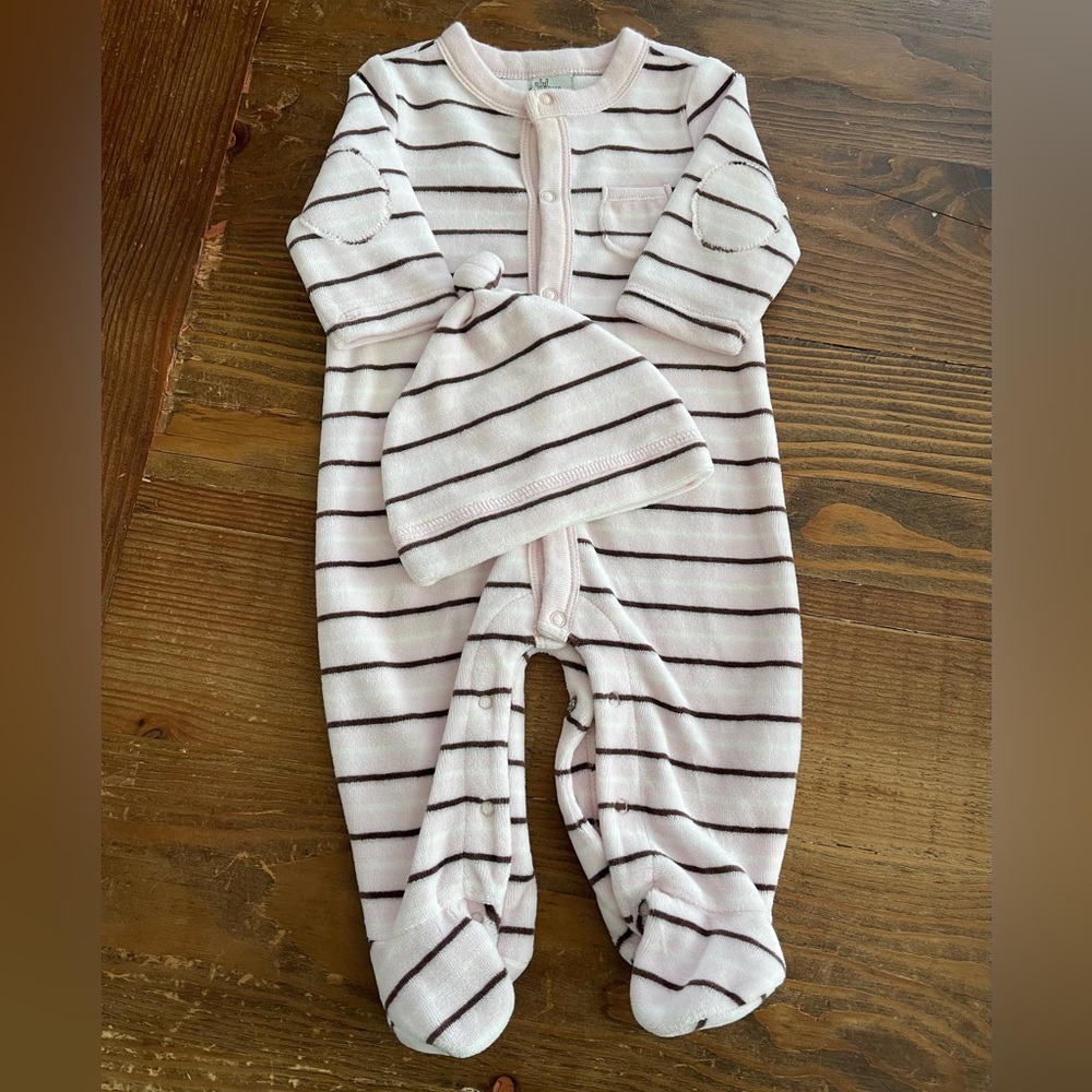 Vintage Old Navy. Velour pajama with matching hat.